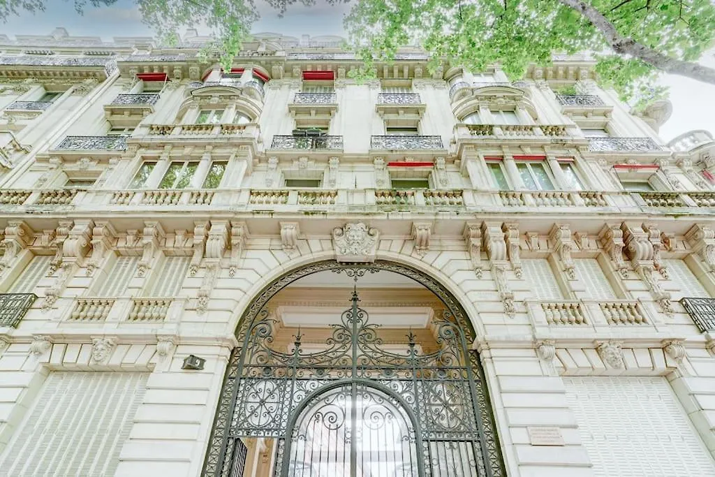 Au Pied De La Tour Eiffel Apartment Paris