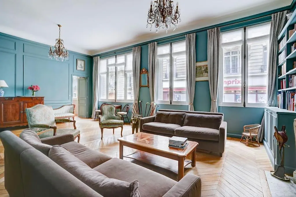 Apartament Au Pied De La Tour Eiffel